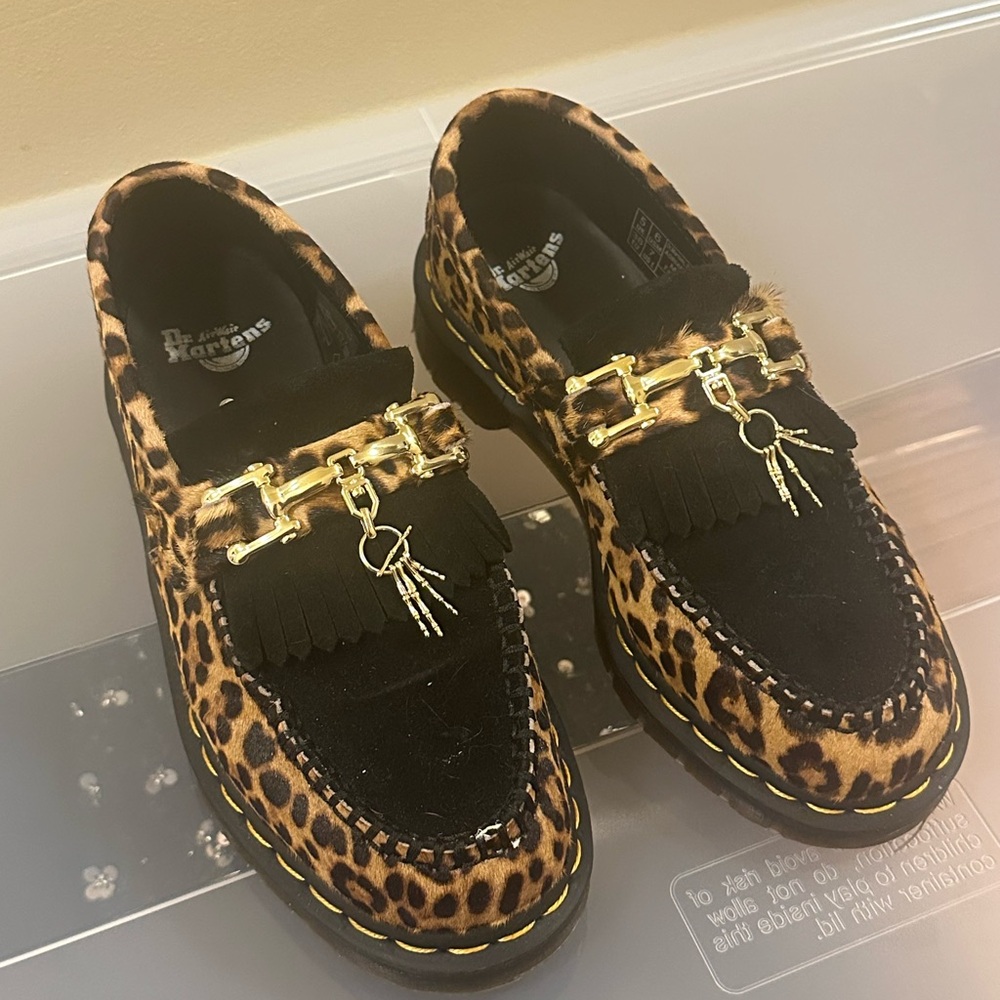 Dr. Marten Adrian Leopard Size UK 5